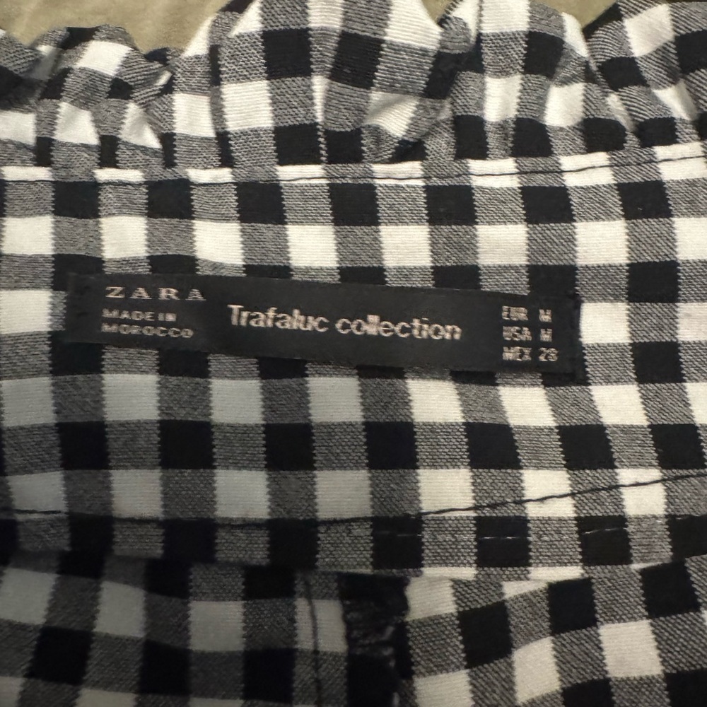 Zara Black and White Gingham High Waist Shorts with Belt - Picture 3 of 4